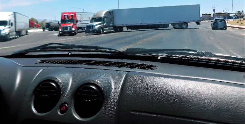 Wreck in Southaven with semi trucks
